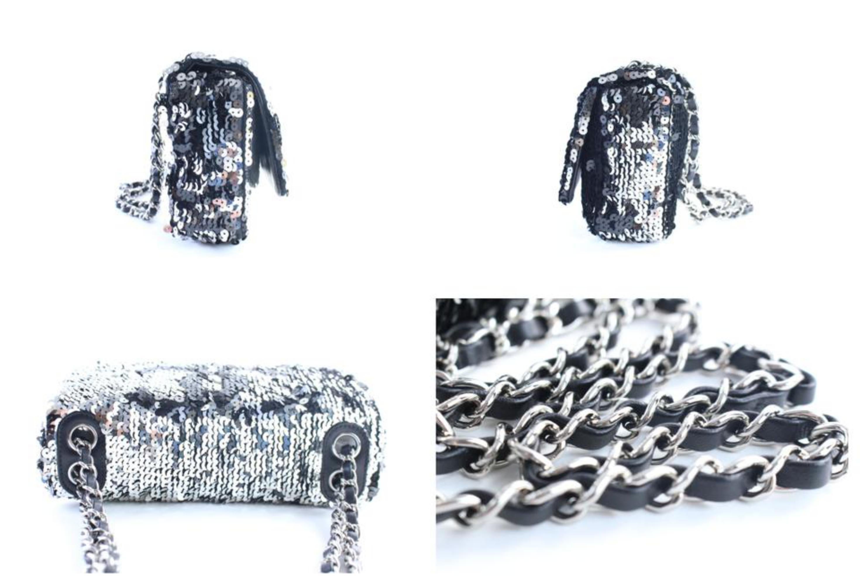 Women's Chanel Cc Logo Sequin Flap 2cr0522 Silver X Black Leather Cross Body Bag For Sale