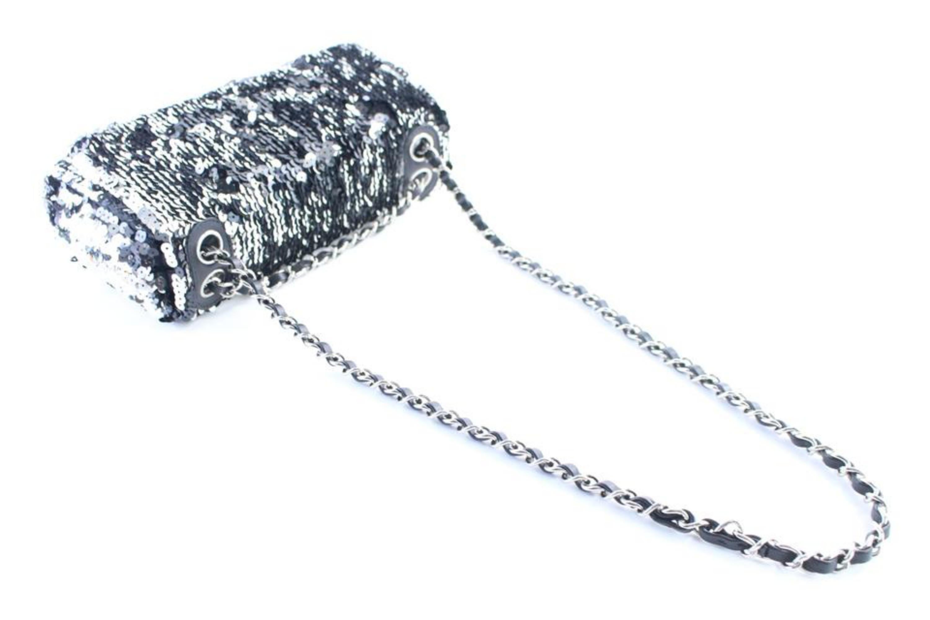 Chanel Cc Logo Sequin Flap 2cr0522 Silver X Black Leather Cross Body Bag For Sale 1