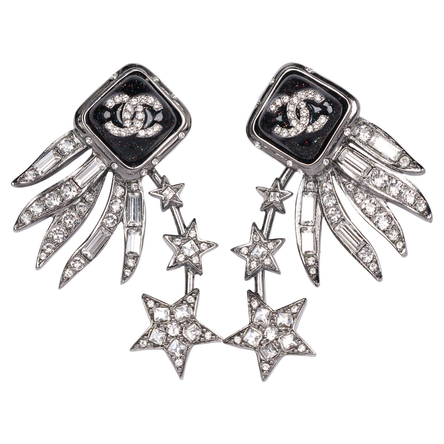 Chanel CC Logo Silver Rhinestone Star Chandelier Pierced Earrings For Sale