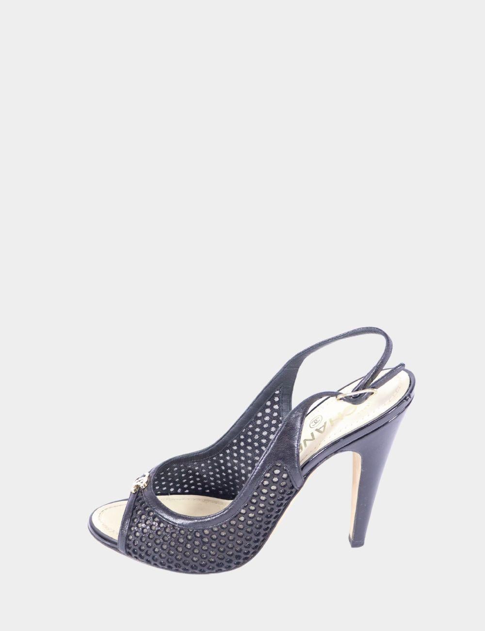 Women's Chanel CC Logo Slingback Sandals Size EU 38.5 For Sale