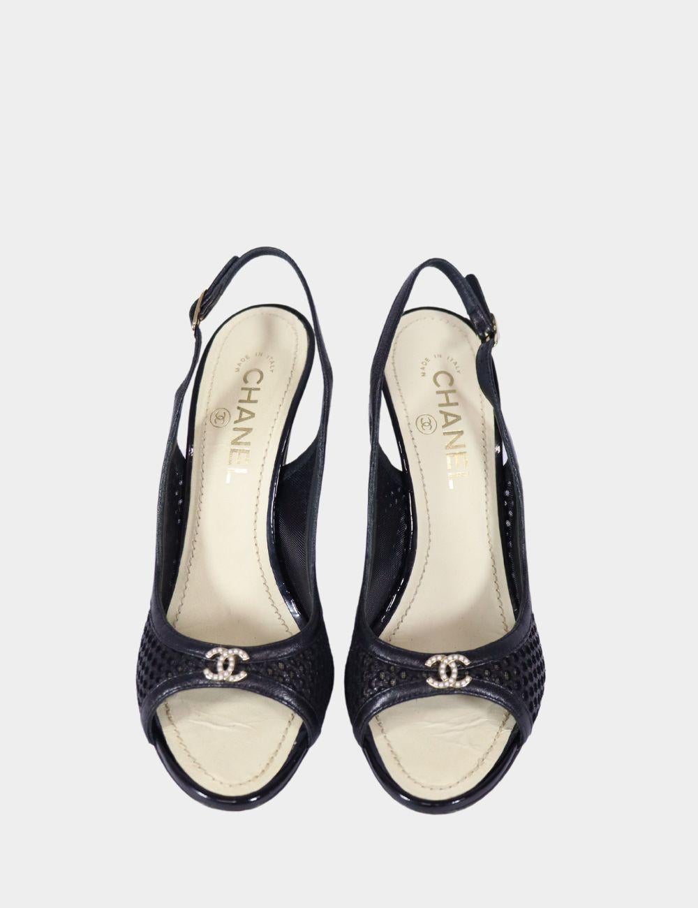 Chanel CC Logo Slingback Sandals Size EU 38.5 For Sale 1