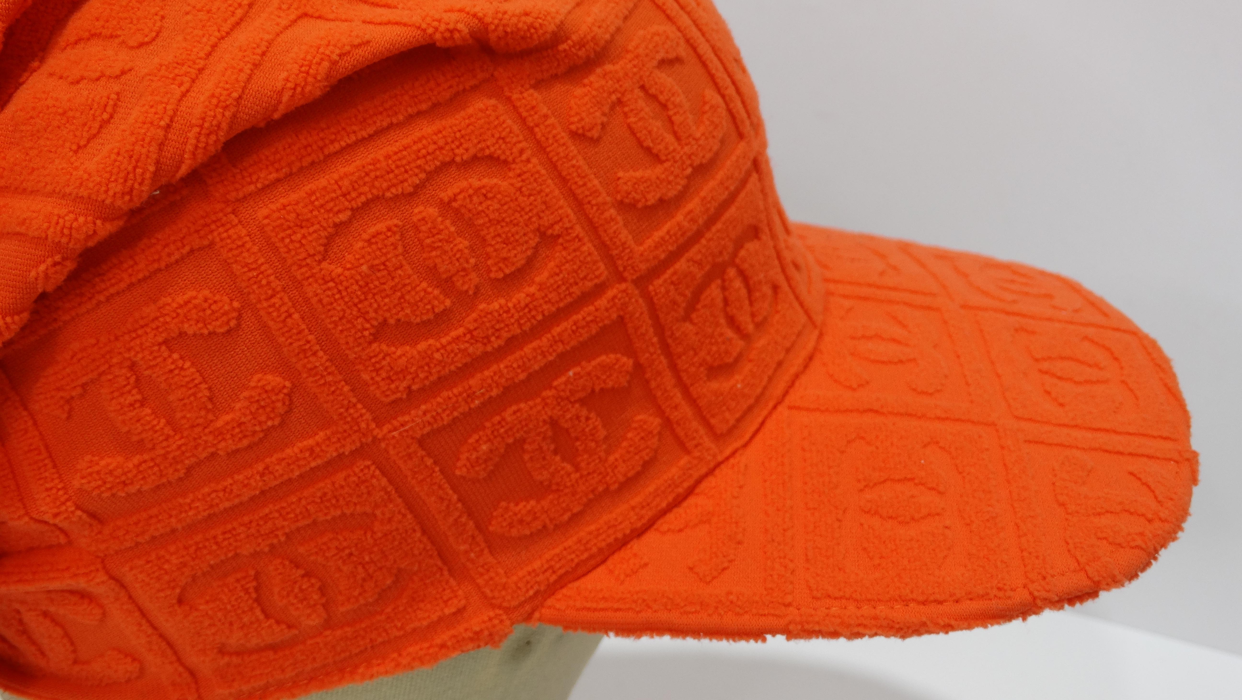 Chanel CC Logo Frottee-Hut mit Monogramm und Krawattenrücken (Orange) im Angebot