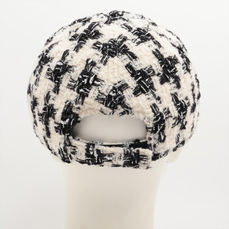 Chanel CC Logo Tweed Cap White x Black For Sale at 1stDibs Chanel CC Logo Tweed Cap White x Black For Sale at 1stDibs