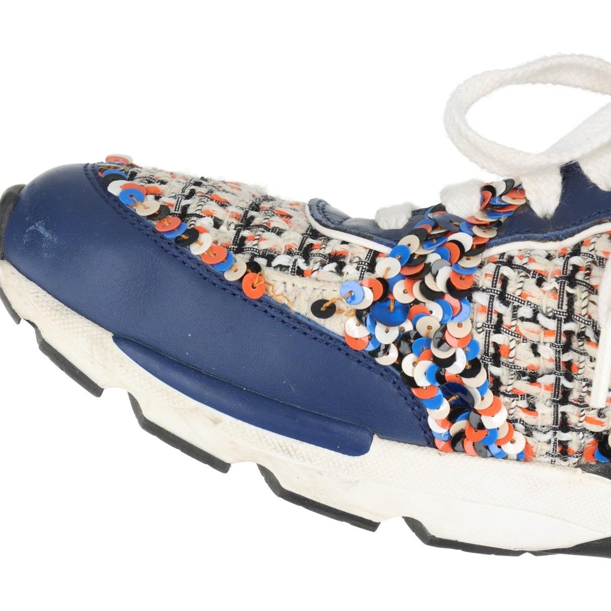 Chanel CC Logo Tweed x Sneakers in pelle Multicolore 15