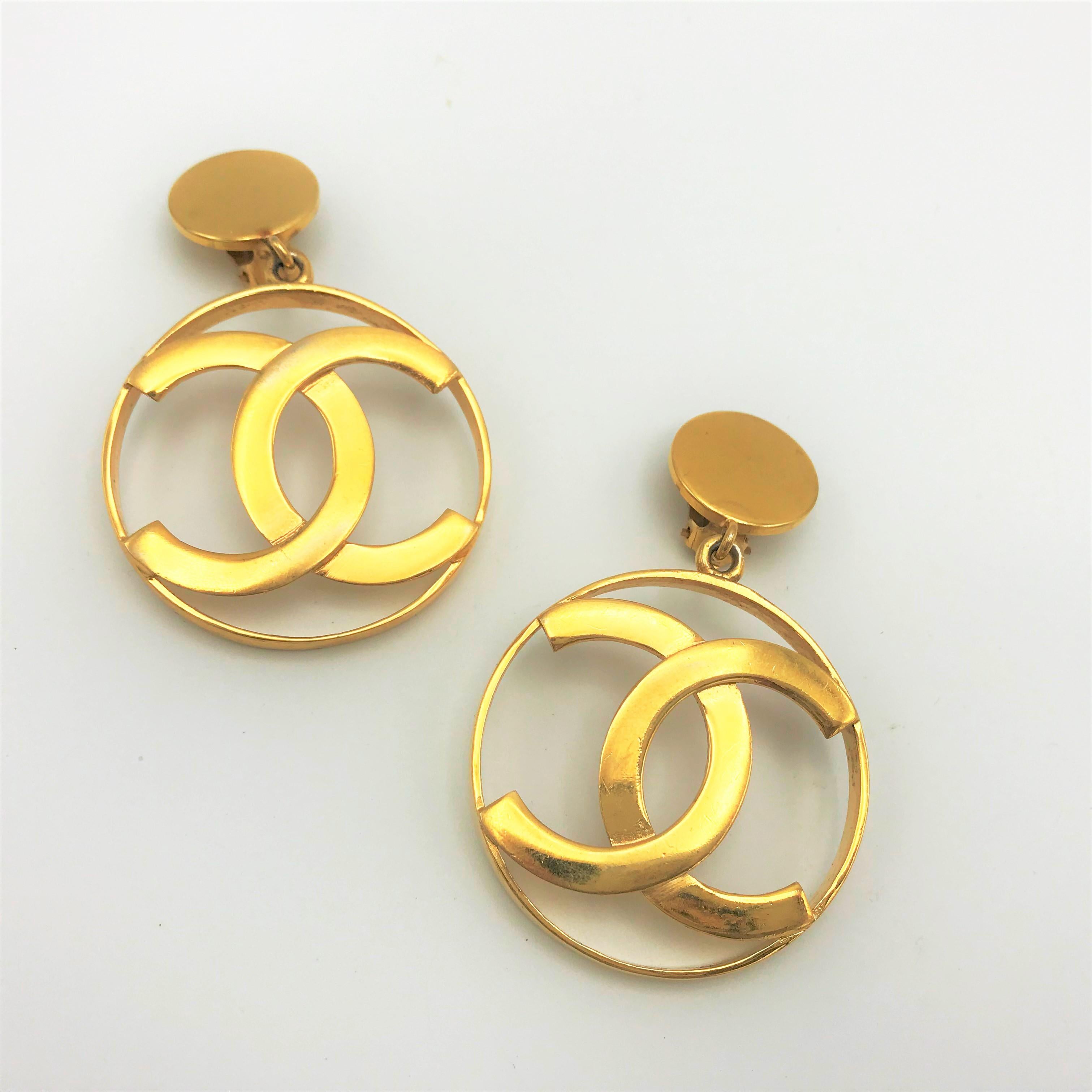 Chanel CC Logos sunburst hoop dangle ear clips gold plated 1