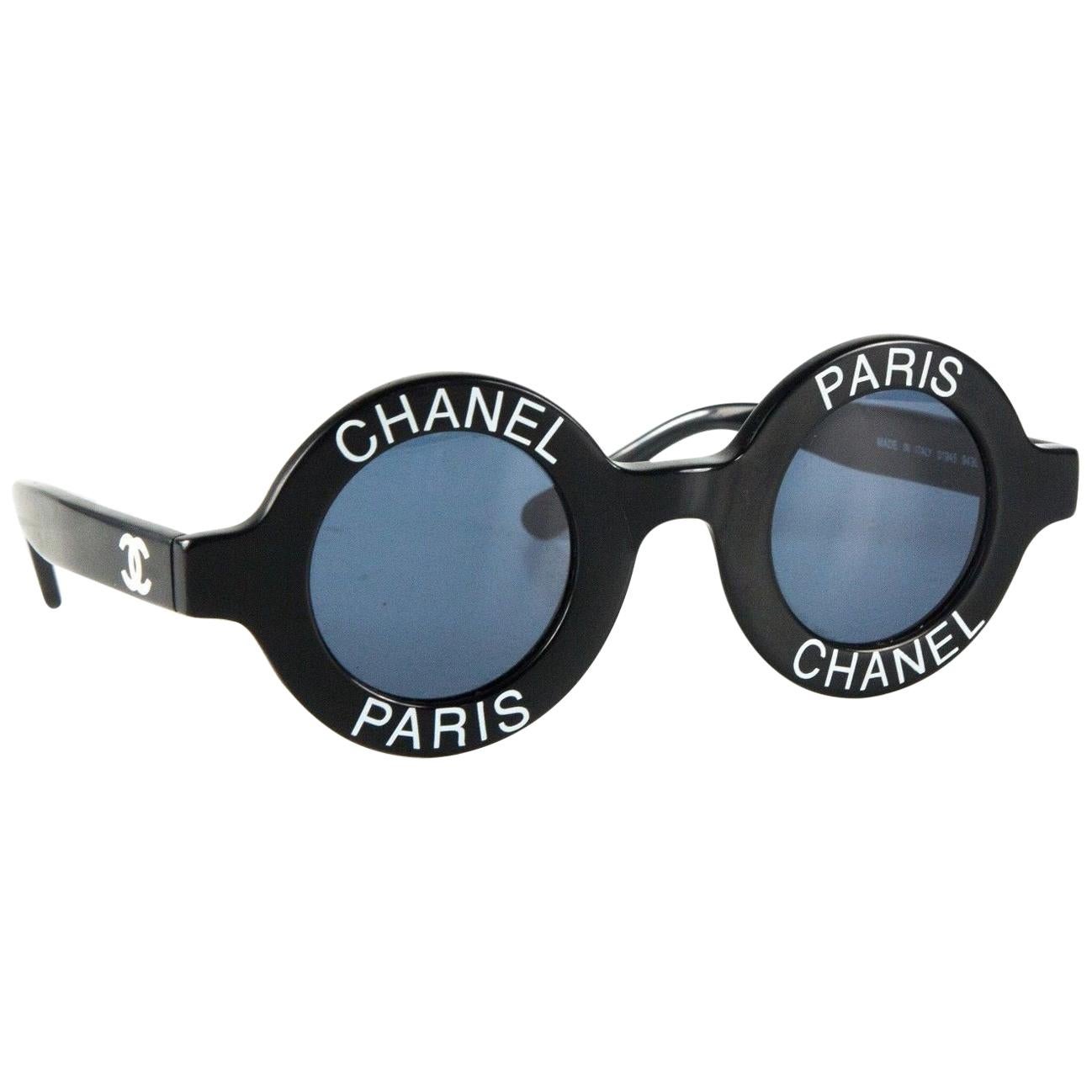 Lunettes de soleil Chanel CC Logos Eye Wear Lunettes de soleil Chanel noires en vente