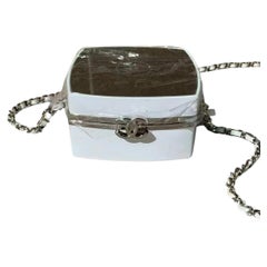 CHANEL CC Make-Up Box Clutch with Chain Mini White Quilted Lambskin Gold Hardwar