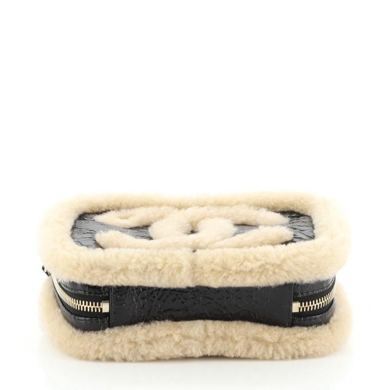 Chanel CC Mania Gürteltasche aus Schafsfell und glänzendem knautschigem Schafsleder Small für Damen oder Herren