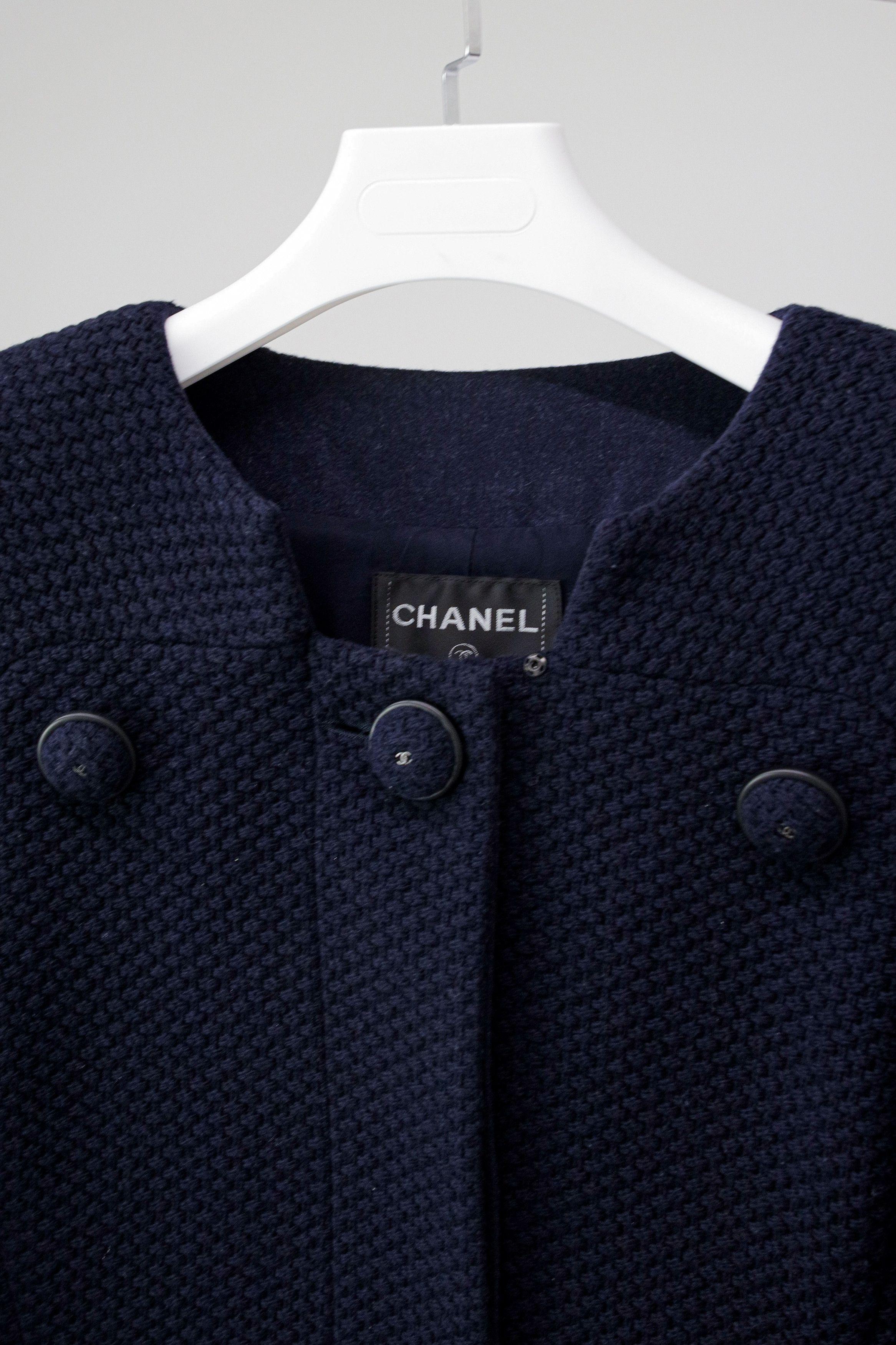 Chanel CC Massive Buttons Tweed Jacket  In Excellent Condition For Sale In Dubai, AE