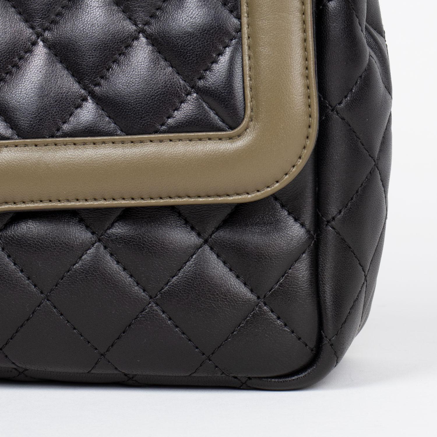 Women's Chanel CC Medium Flap Bag