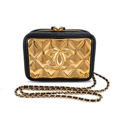 Chanel CC Metal Plate Vanity Case Lambskin Gold-Tone Hardware Shoulder Bag