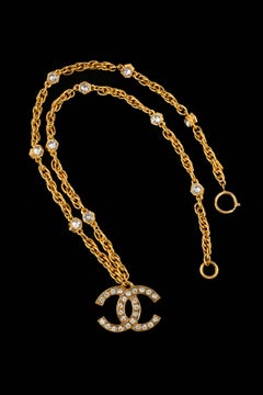 Collier Chanel « CC » signé Karl Lagerfeld, vers 1990