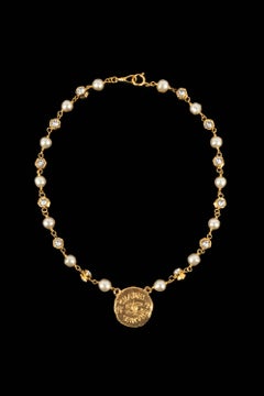 Collier Chanel cc