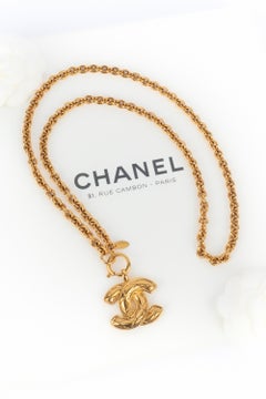 Chanel cc necklace