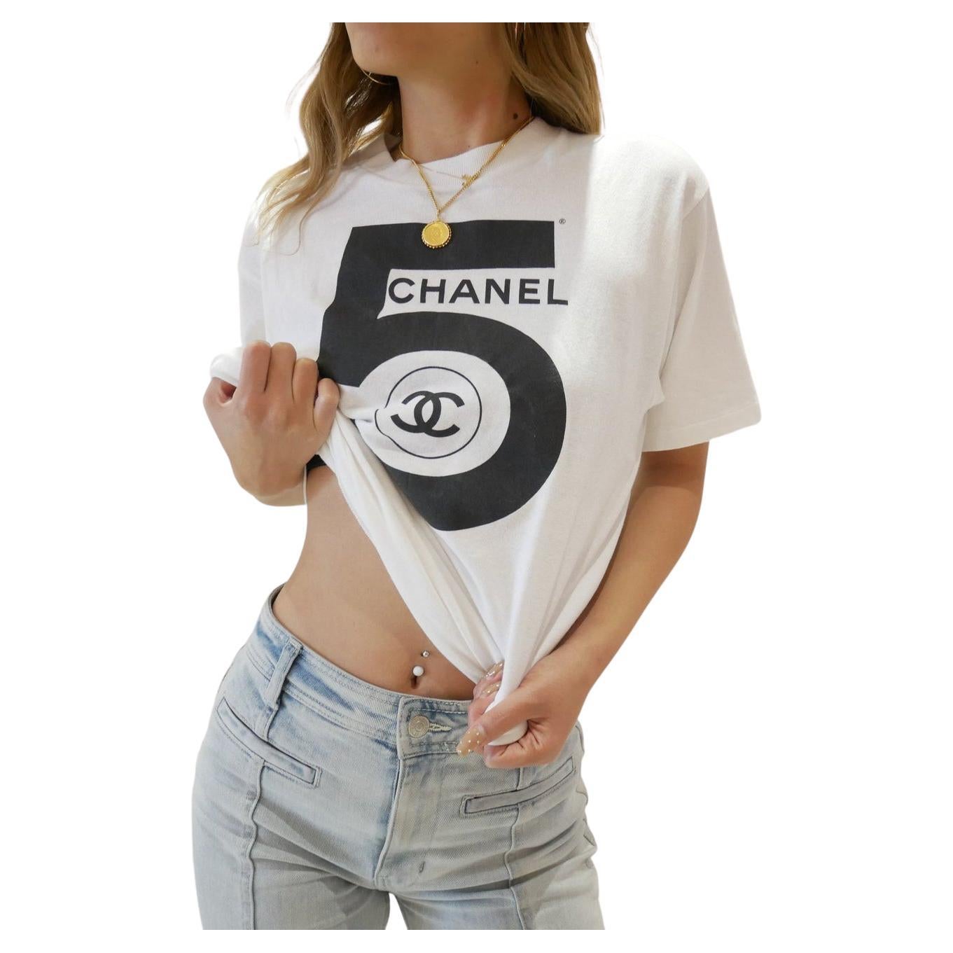 Pre-Owned Vintage Condition
From 1990's Collection
Size Medium
100% Cotton
100% Authenticity Guaranteed by NEWFOUND LUXURY