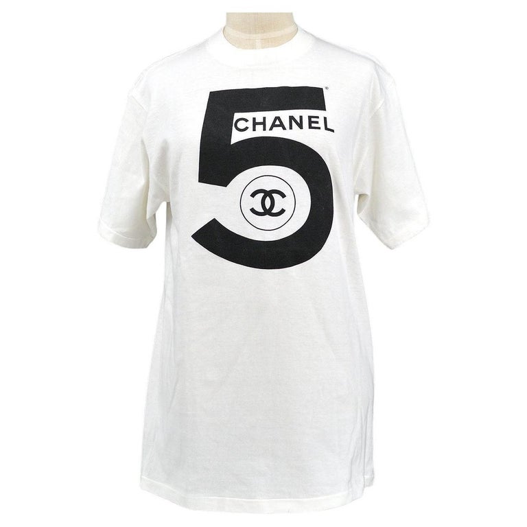 CHANEL CC Number 5 White and Black Cotton Women's Short Sleeve T