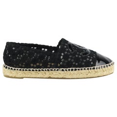 Chanel Cc Espadrilles mit Lacklederbesatz, gehäkelt EU 38 UK 5 US 8