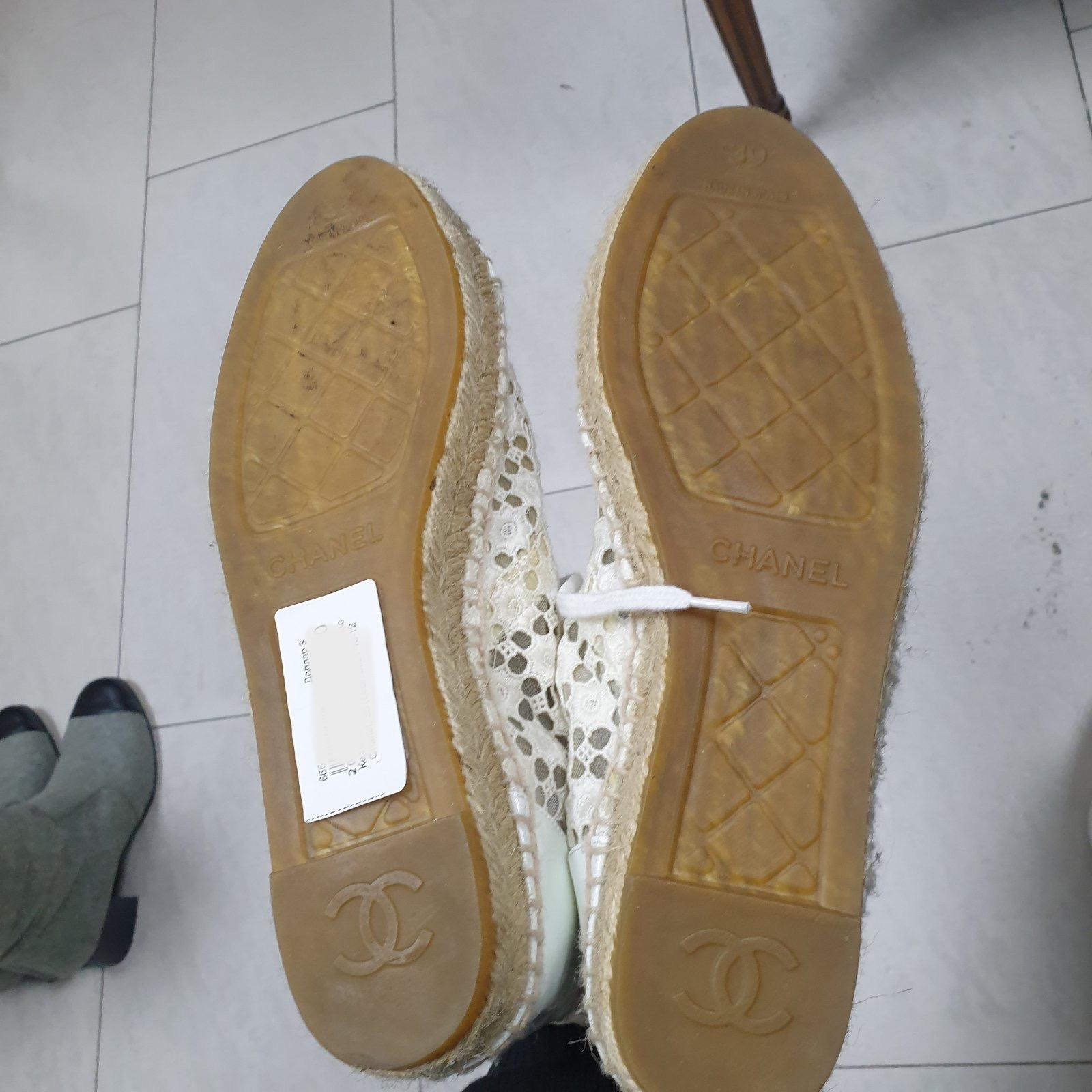 Chanel Cc Patent Leather Trimmed Crochet Espadrilles In Good Condition For Sale In Krakow, PL