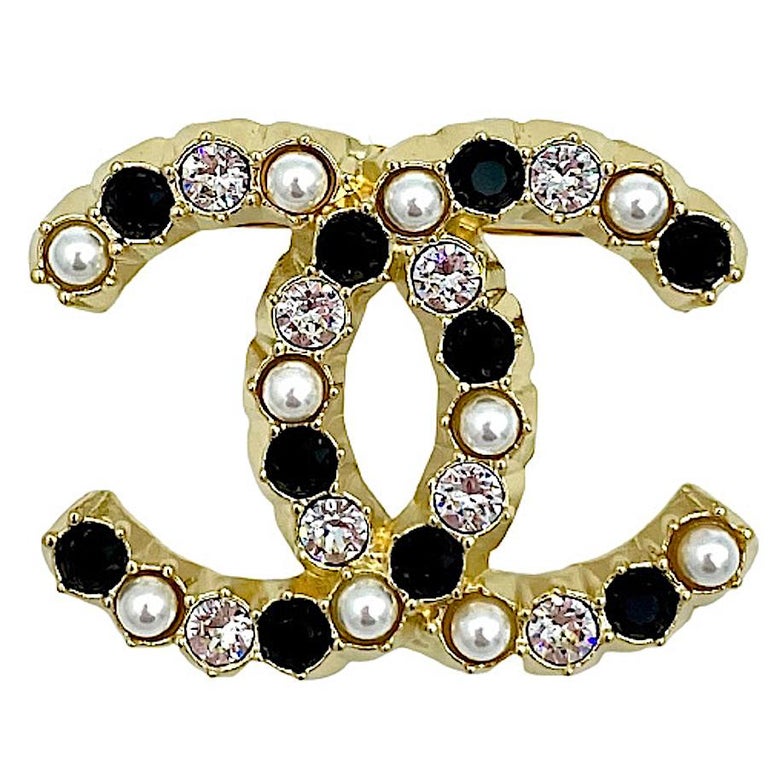 Coco Chanel Pin Brooch in Gilt Metal CC Logo Pearl and Strass