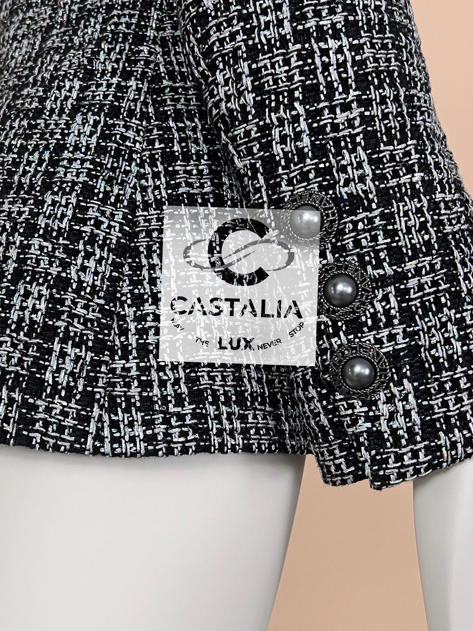 Chanel CC Pearl Buttons Black Shimmer Tweed Jacket 42 FR im Angebot 6