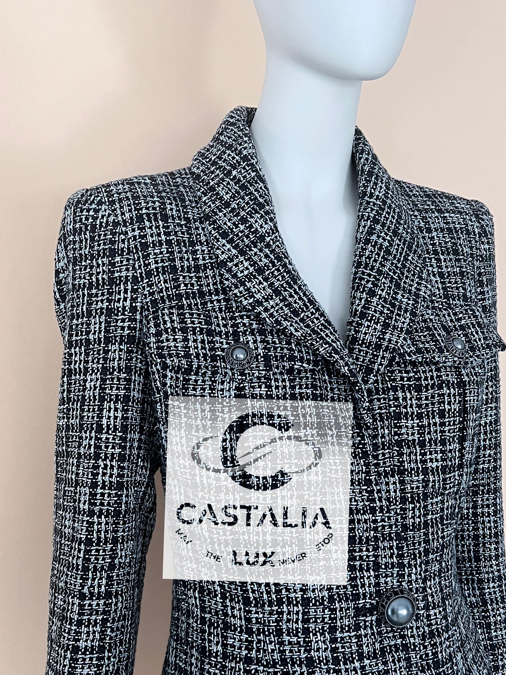 Chanel CC Pearl Buttons Black Shimmer Tweed Jacket 42 FR im Angebot 8