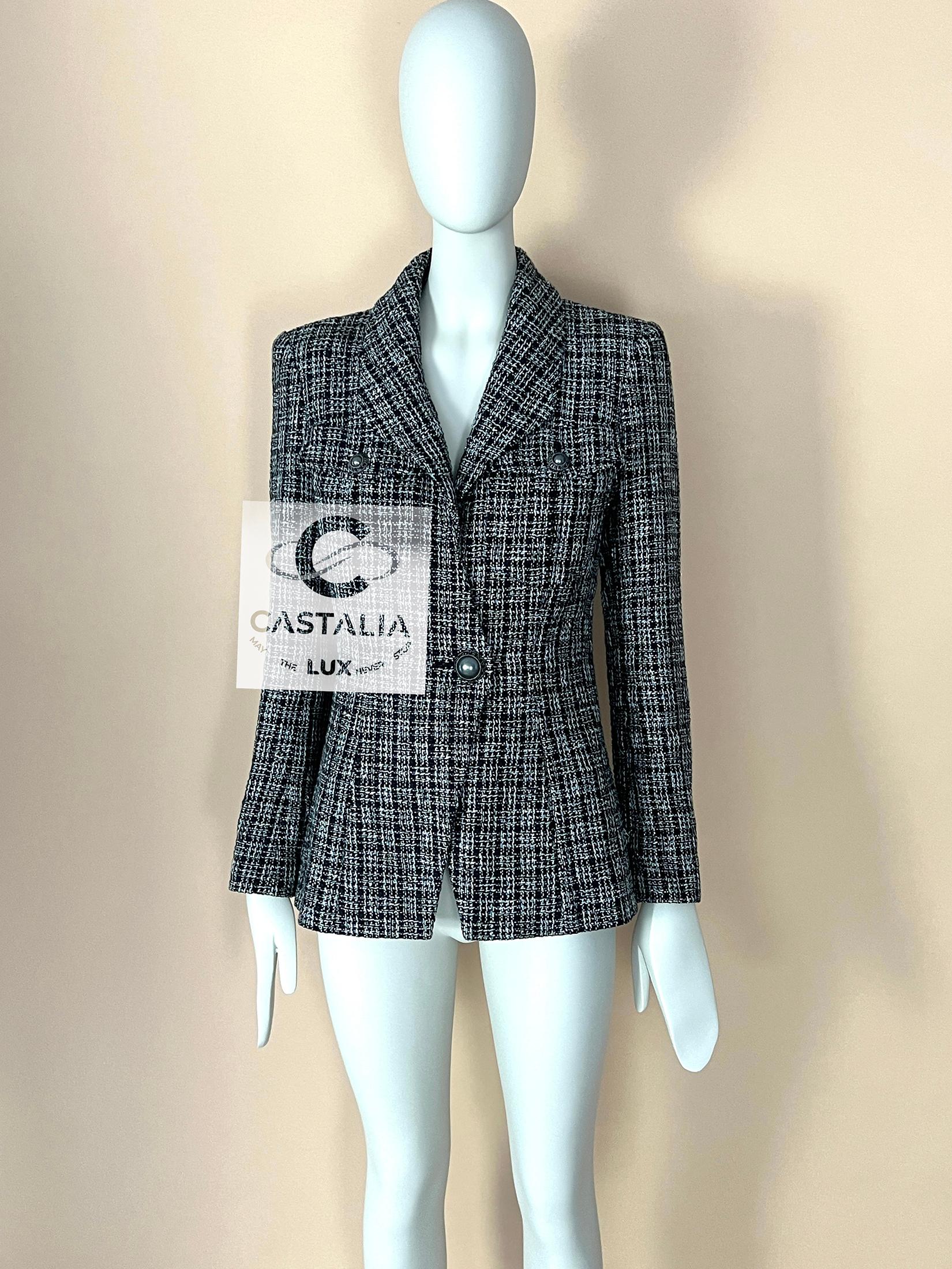Chanel CC Pearl Buttons Black Shimmer Tweed Jacket 42 FR für Damen oder Herren im Angebot