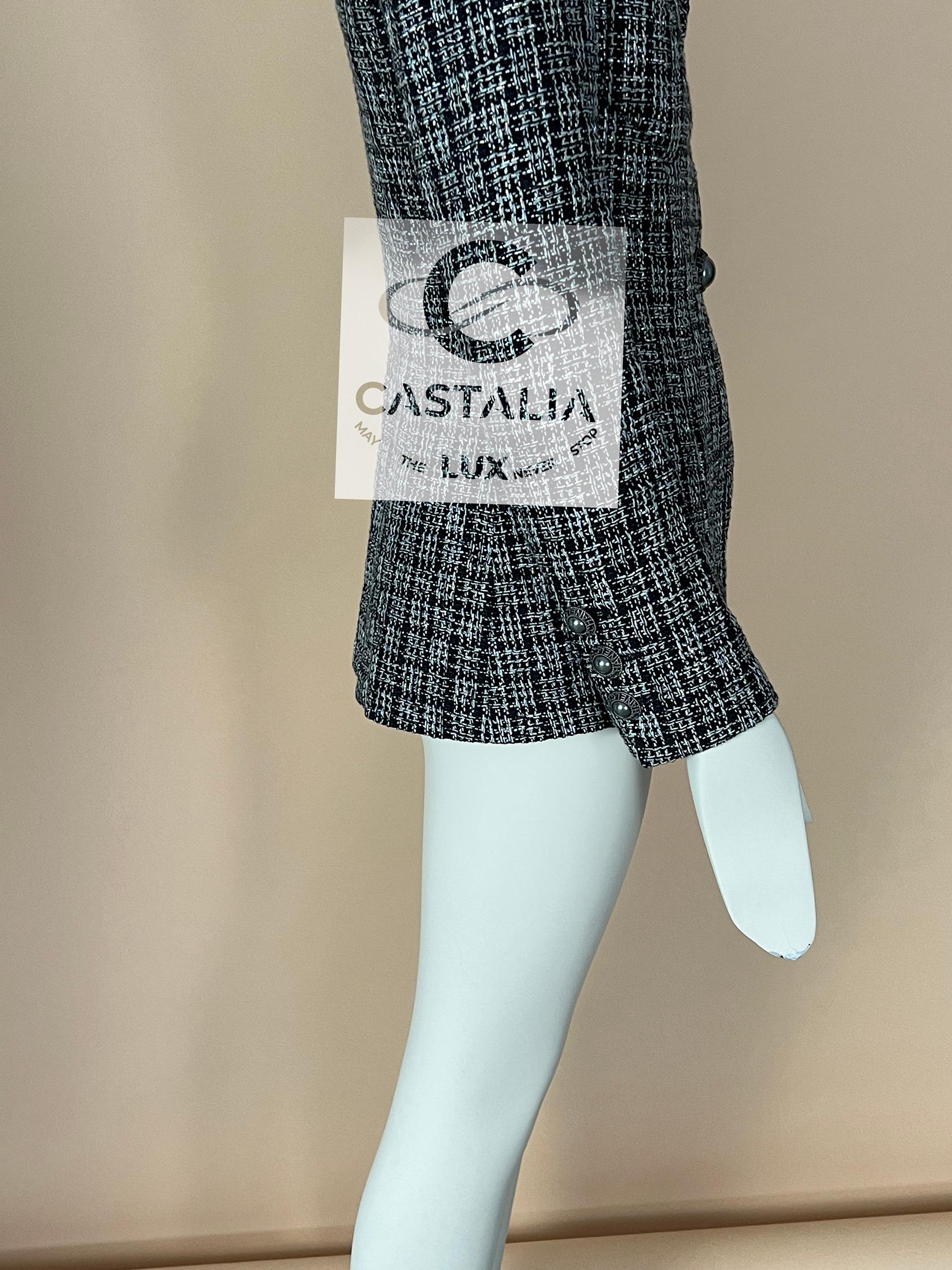 Chanel CC Pearl Buttons Black Shimmer Tweed Jacket 42 FR im Angebot 4