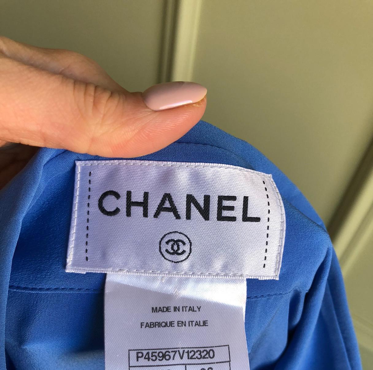 Chanel CC Pearl Buttons Royal Blue Silk Pleated Shirt Dress For Sale 4