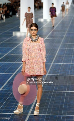 Chanel CC Pearl Buttons Woven Lesage Tweed Jacket in Pastels 40 FR