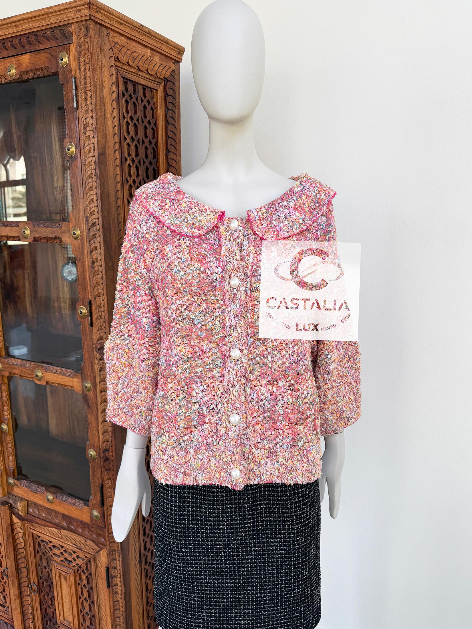Chanel CC Bottoni di perle in tessuto Lesage Tweed in colori pastello 40 FR In condizioni Nuovo in vendita a Dubai, AE