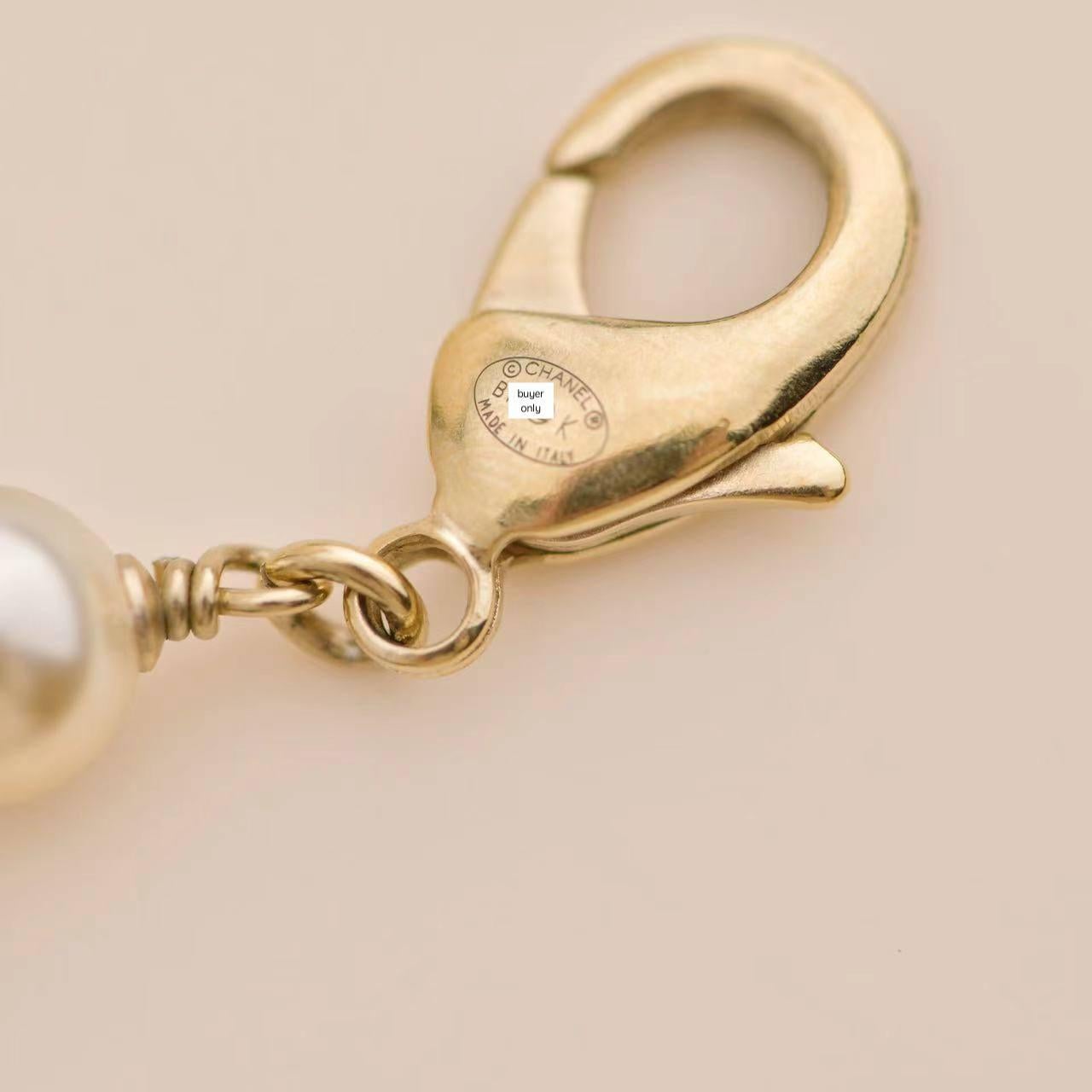 Chanel CC Perlenkette lang für Damen oder Herren im Angebot
