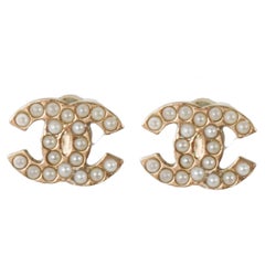 CHANEL CC PEARL SMALL Earrings