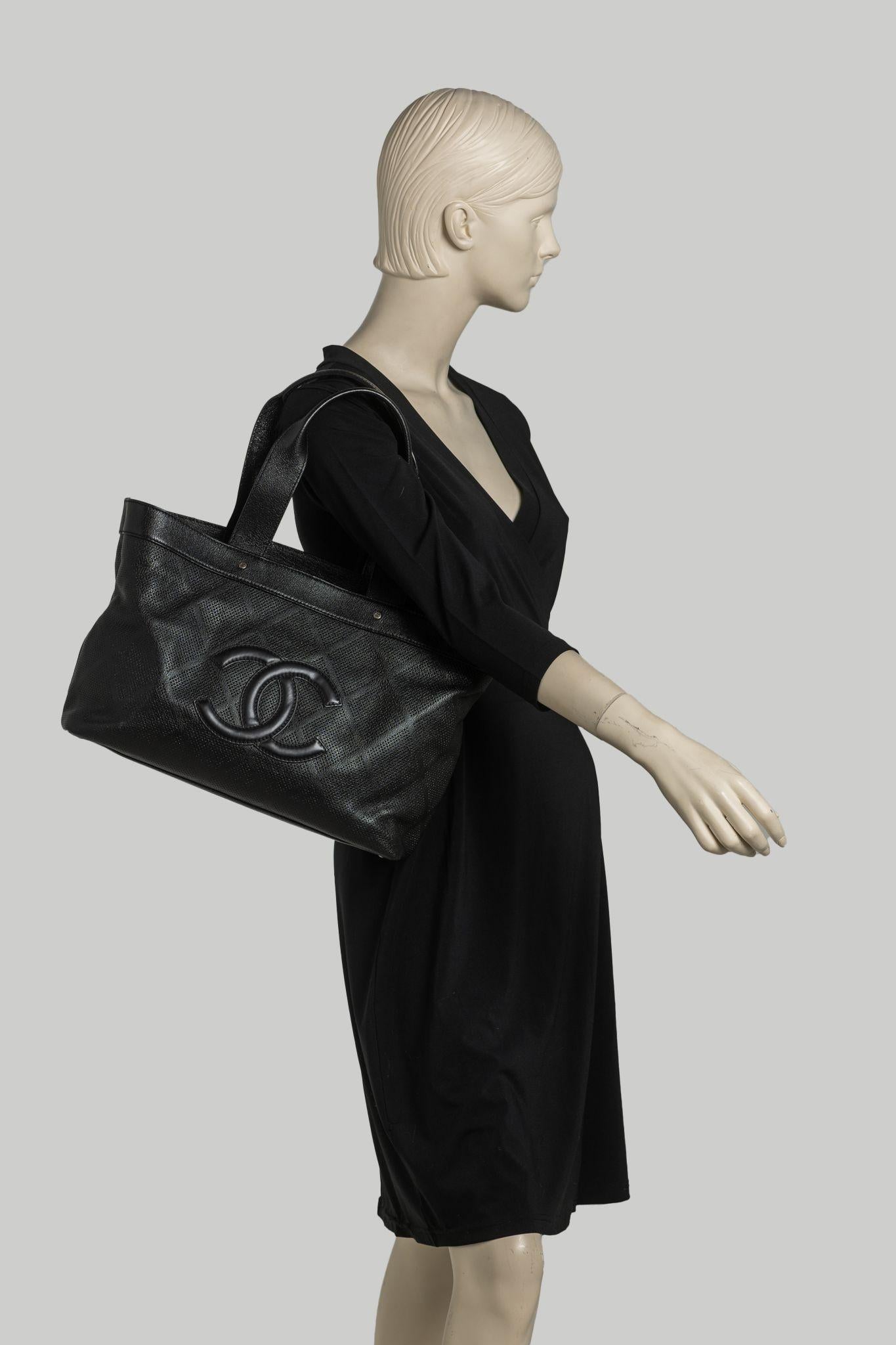 Chanel CC Perforated Leather Black Tote For Sale 12
