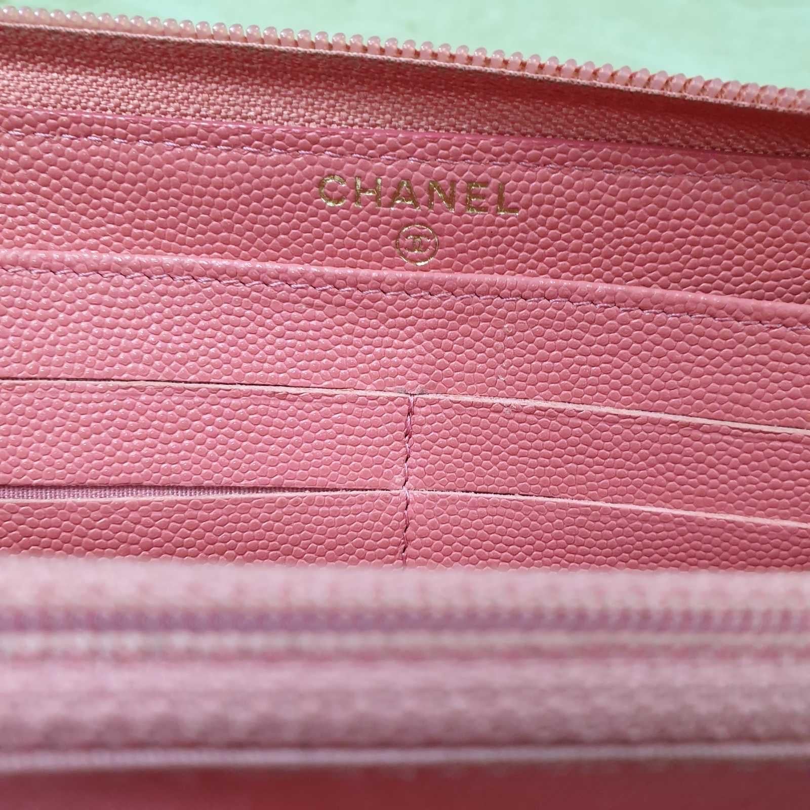 Chanel CC Pink Caviar Leather Wallet For Sale 8