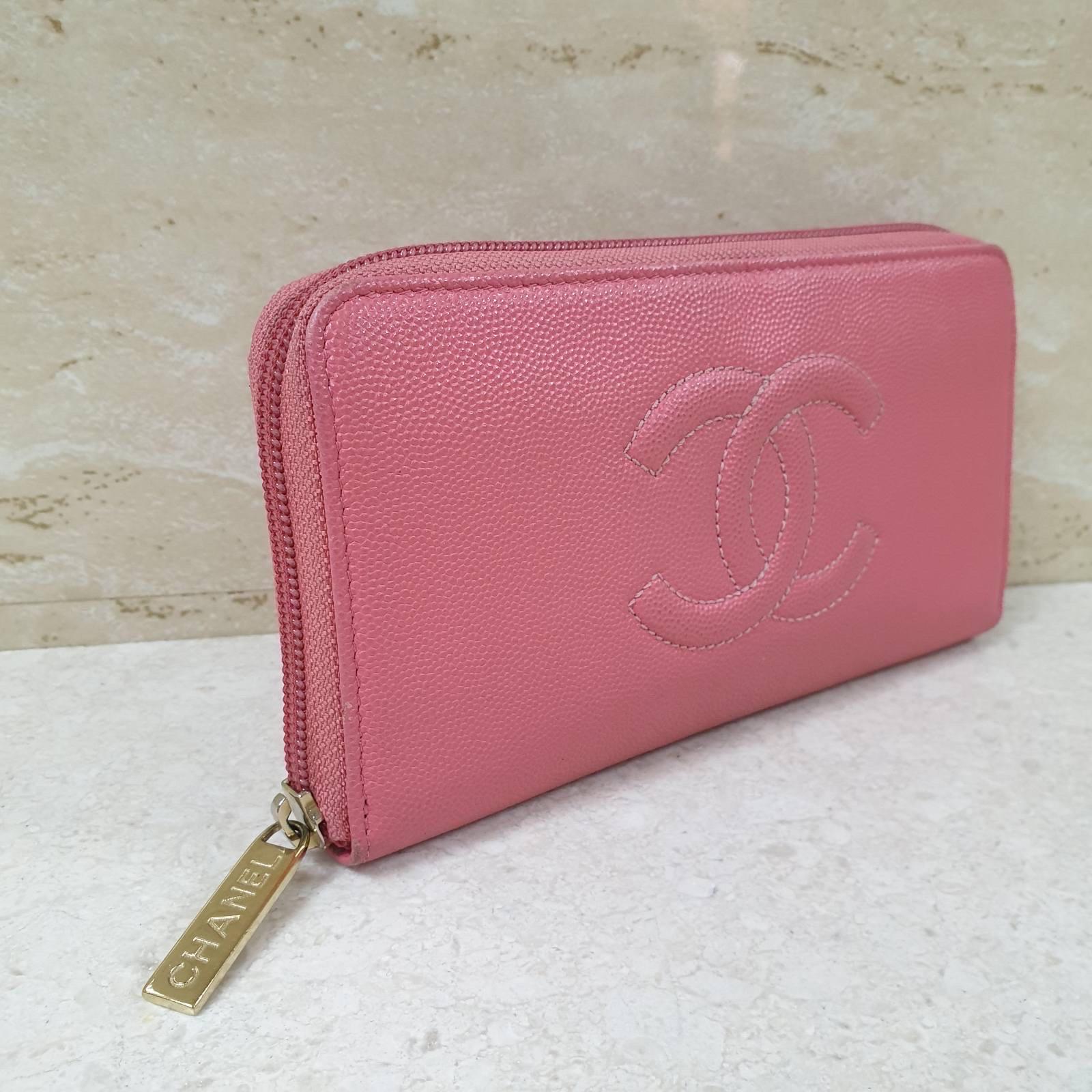 Chanel CC Pink Caviar Leather Wallet For Sale 2