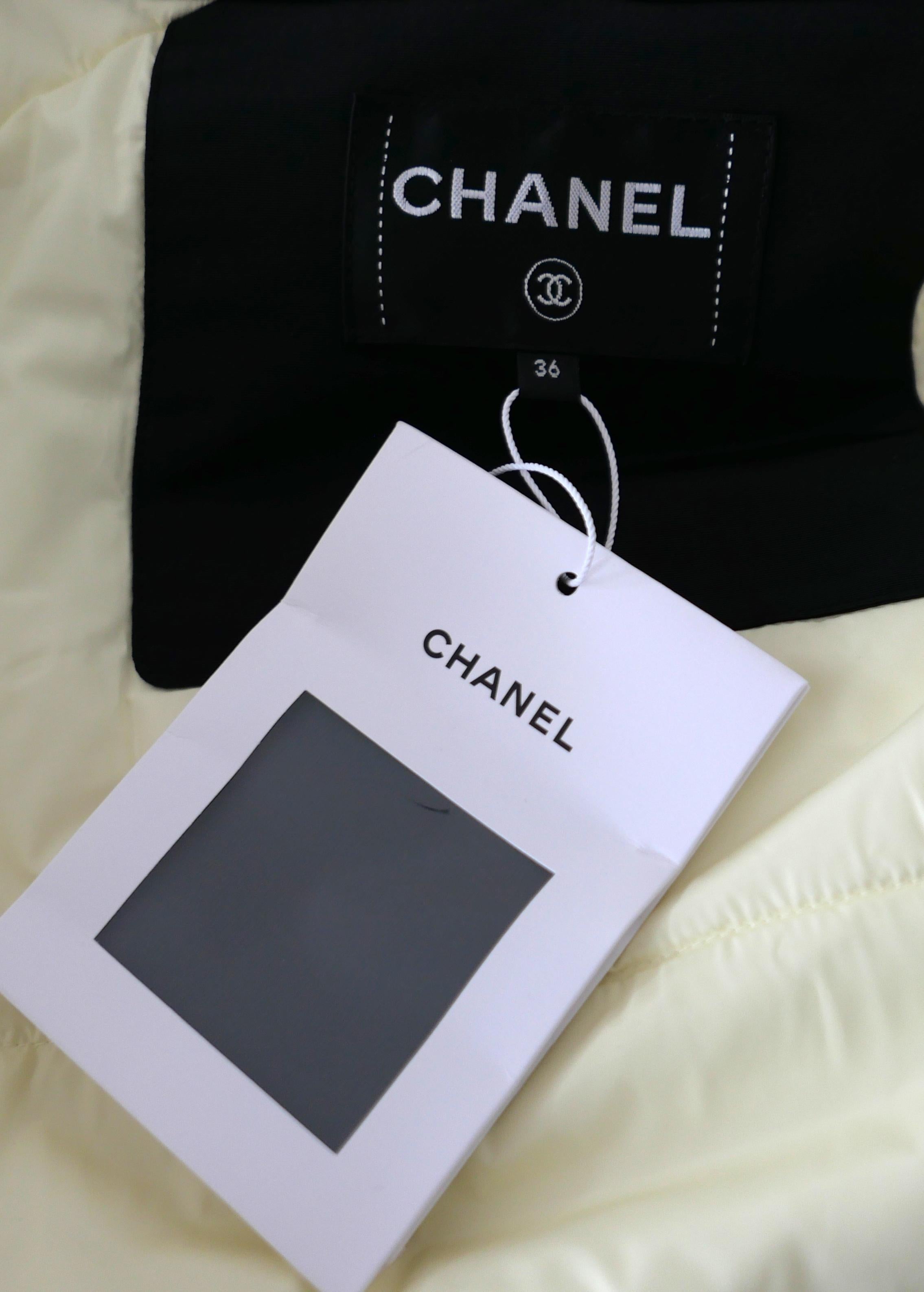 Chanel CC Pufferjacke Coco Neige 2021 im Angebot 4