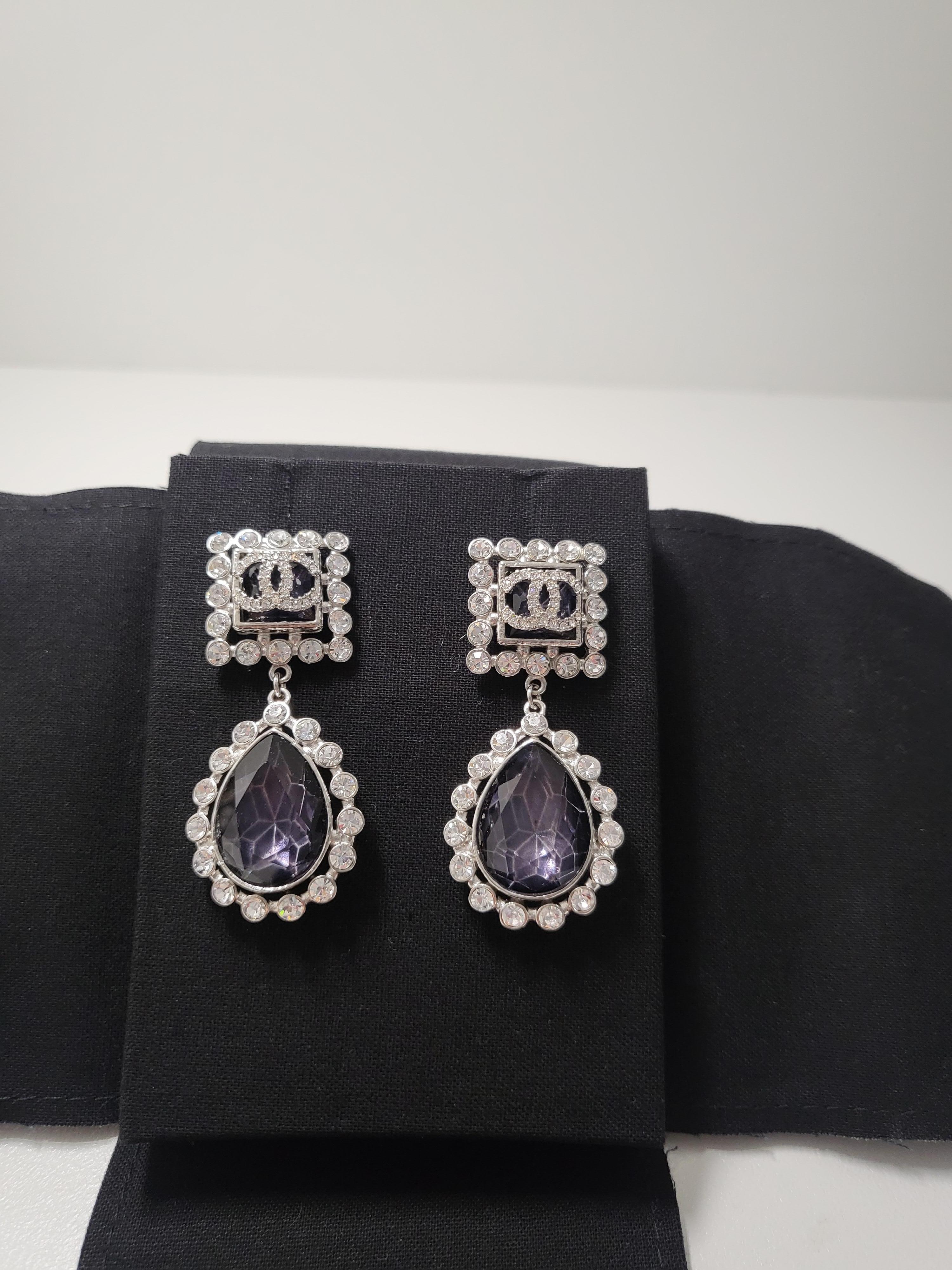 Chanel CC Purple Drop Crystal and Rhinetone Silver Earrings In Excellent Condition For Sale In PUTNEY, NSW