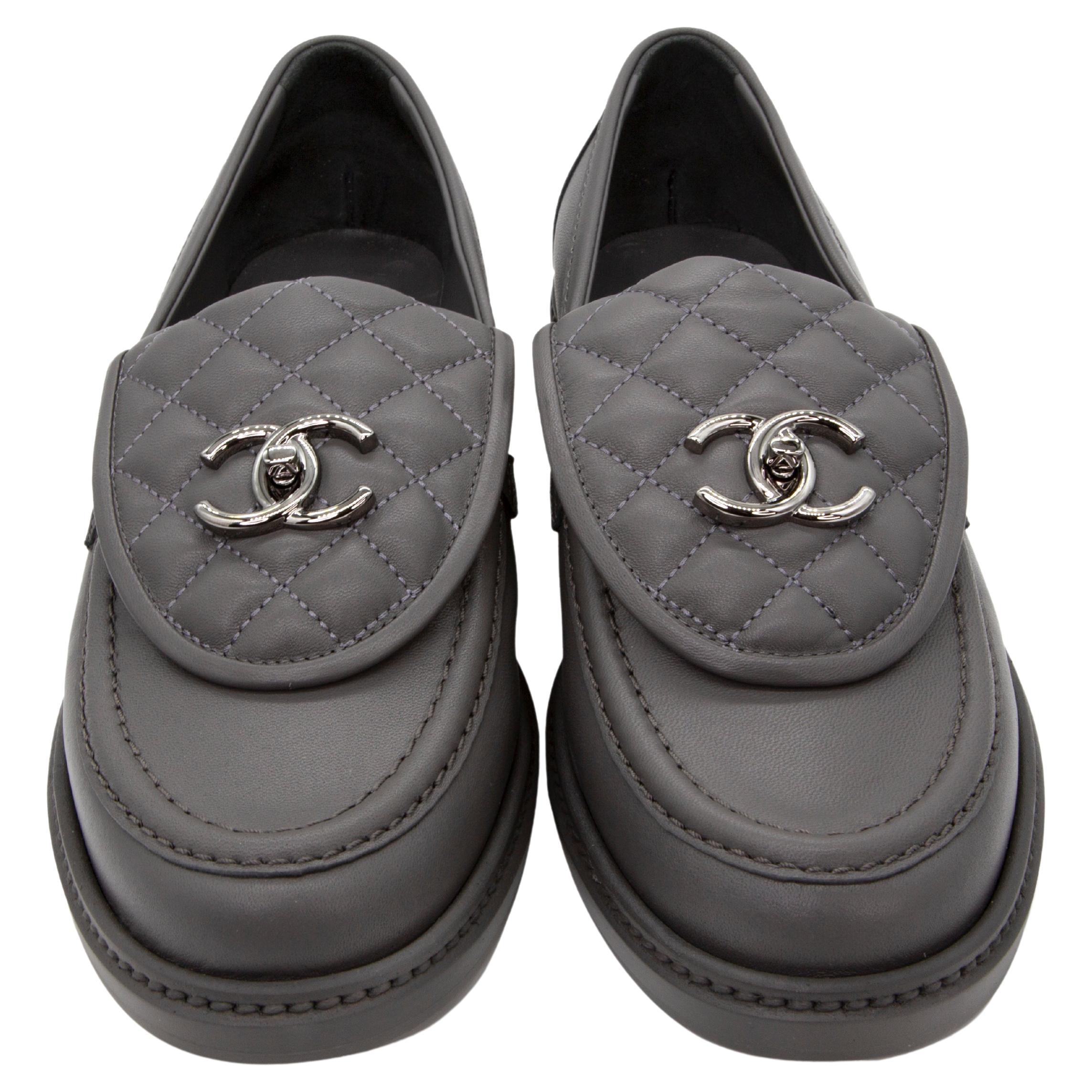 chanel black and white loafers womens