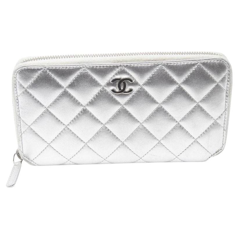 Chanel CC Quilted Leather Metallic Quilted Wallet CC-1029P-0015 For Sale