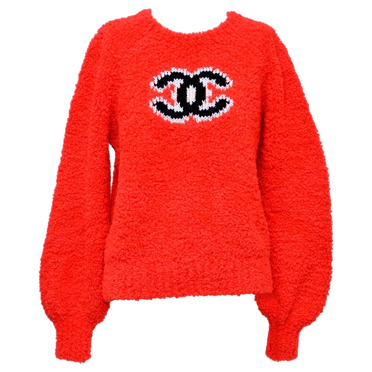 CHANEL CC Red Teddy Sweater   NEW   Size 40FR