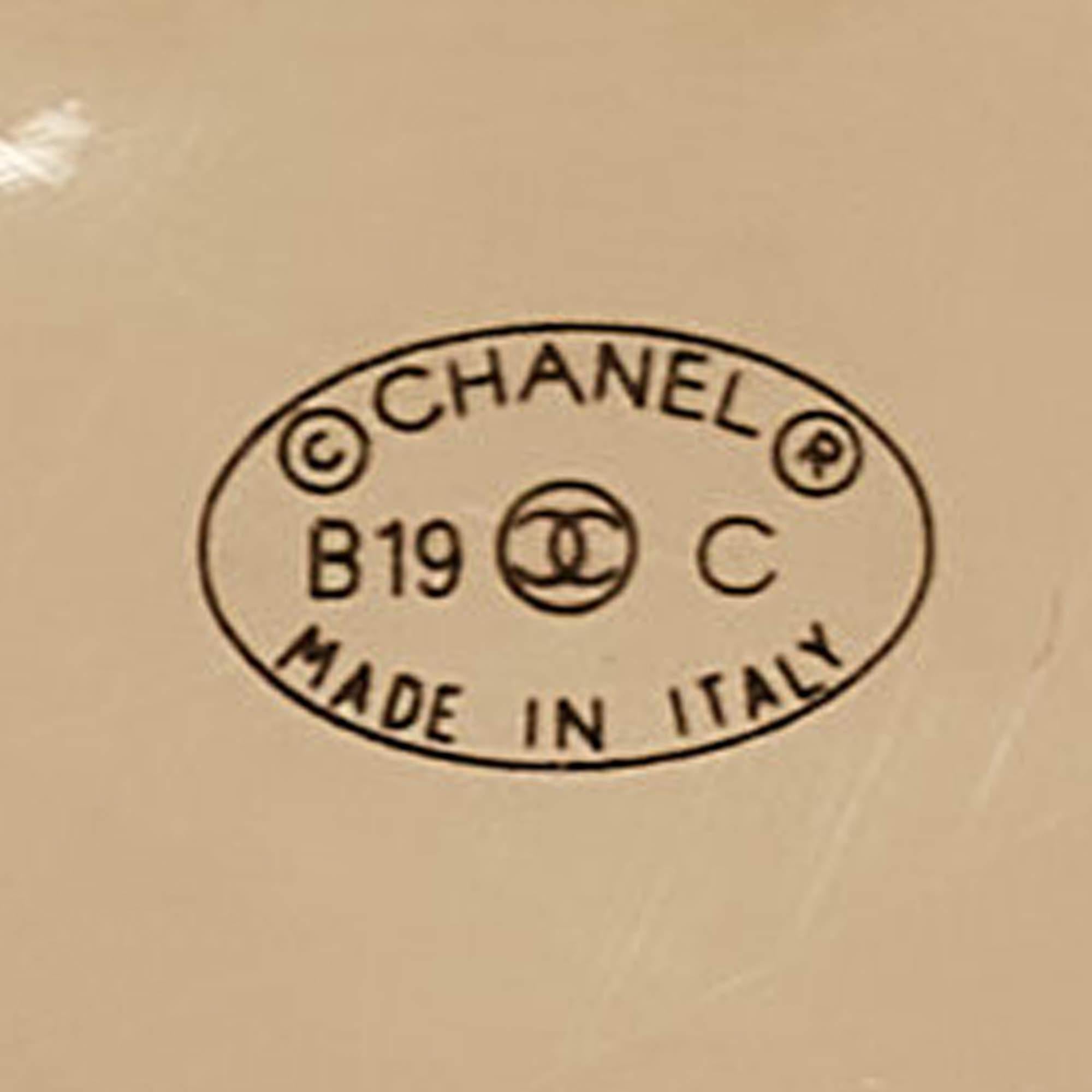 Aesthetic Movement Chanel CC Resin Faux Pearl Crystal Gold Tone Brooch
