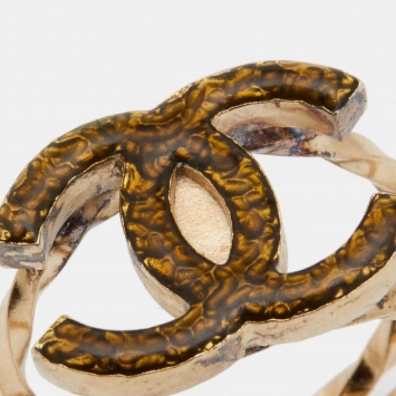 Chanel CC Resin Gold Tone Ring Size 53 In Good Condition For Sale In Dubai, Al Qouz 2