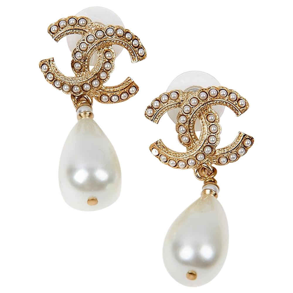 Chanel "CC" Rhinestone and Pearl Earrings at 1stDibs | chanel pearl earrings,  pearl chanel earrings, chanel earrings pearl