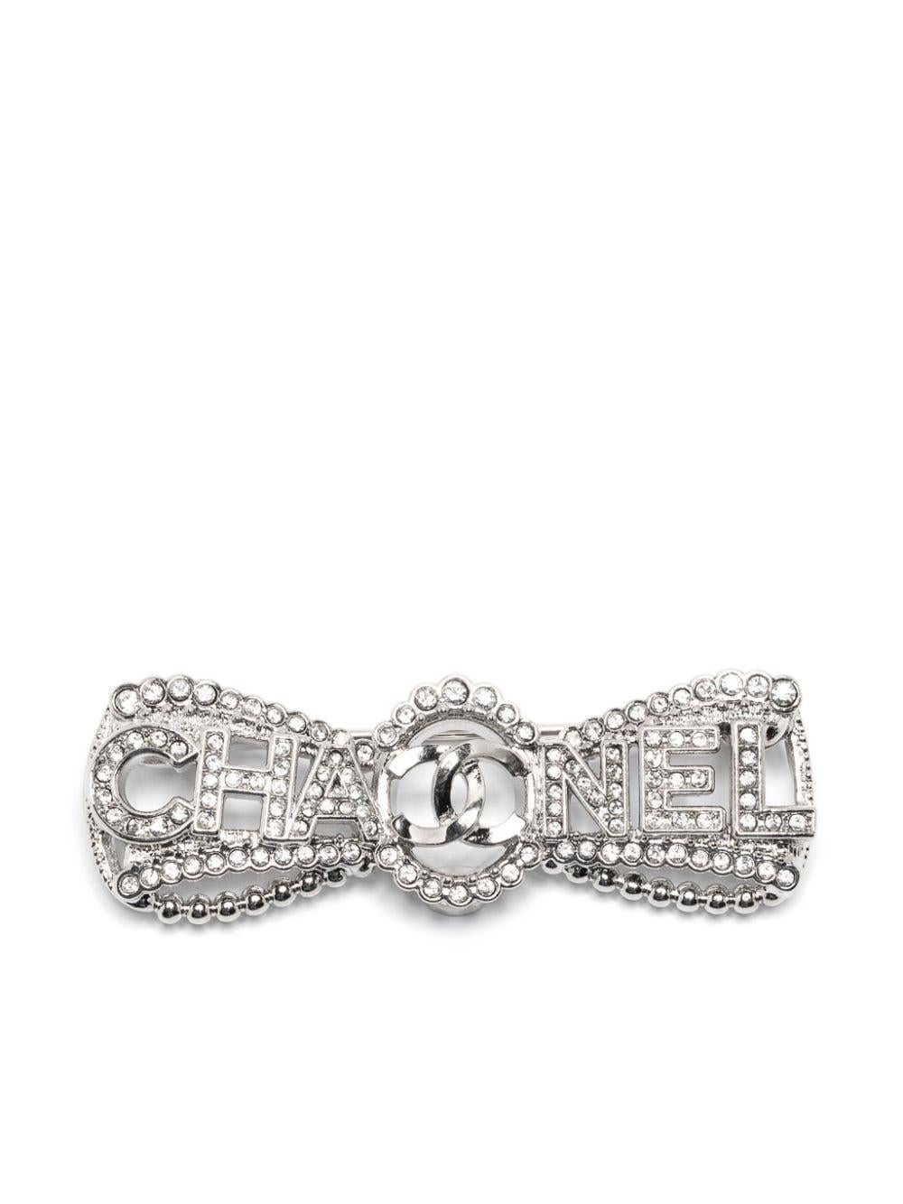 Chanel CC Rhinestone-Embellished Bow Brooch For Sale 1