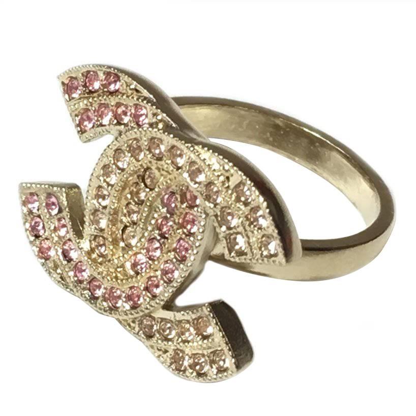 CHANEL CC Ring in Gilded Metal set with Rhinestones Size 52FR