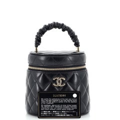 Chanel CC geraffte Top Handle Vanity Case gesteppt Lammfell klein