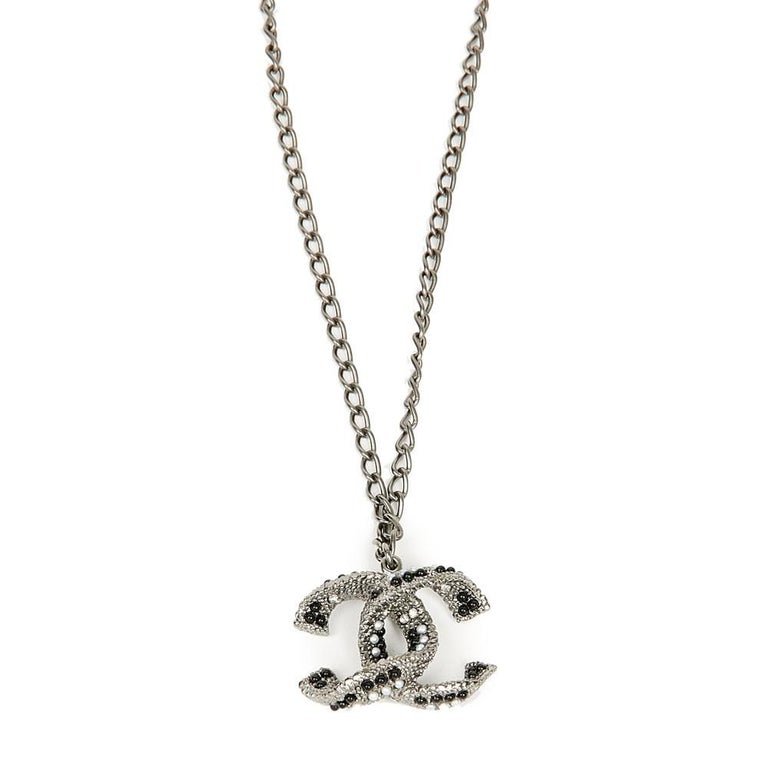 CHANEL CC Ruthenium Necklace with Pearls and Rhinestones, at 1stDibs ...