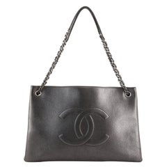 Chanel CC Einkaufstasche aus schillerndem Kalbsleder Ost-West