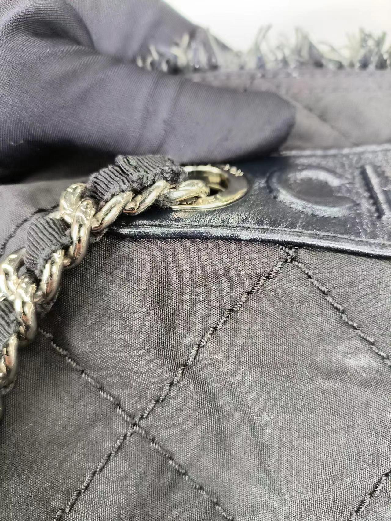 Chanel CC Shopping Tote Medium Blue For Sale 5