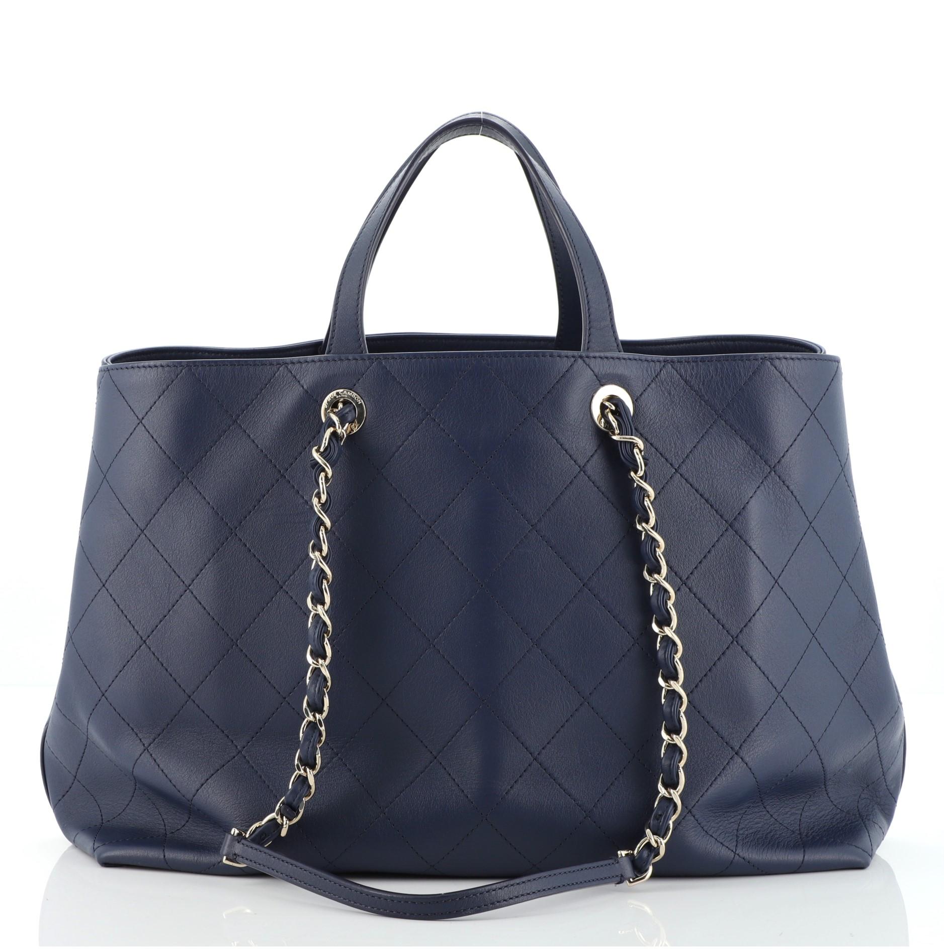 Chanel CC Shopping Tote Stitched Calfskin Large In Good Condition In NY, NY